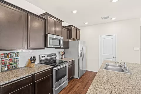 Kitchen - 188 Beth Ann Loop, Taylor, TX 76574 photo 4 of 4