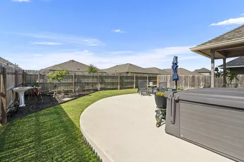 Exterior - 188 Beth Ann Loop, Taylor, TX 76574 photo 7 of 8