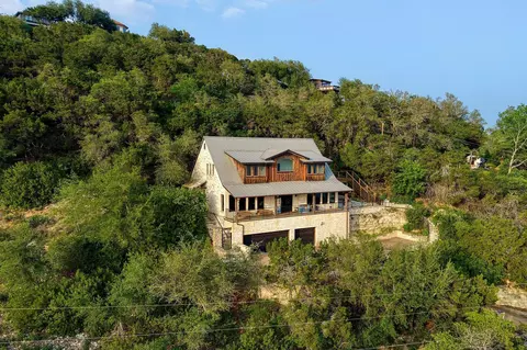 13906 Skyline Dr, Austin, TX 78732