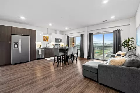 4361 S Congress Ave #402, Austin, TX 78745