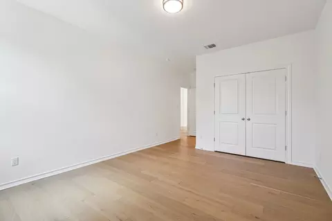 Bedroom - 101 Wolf Ridge Rd, Georgetown, TX 78628 photo 5 of 7