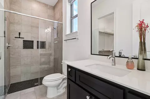 Bath - 101 Wolf Ridge Rd, Georgetown, TX 78628 photo 3 of 7