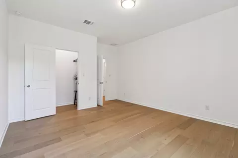 Bedroom - 101 Wolf Ridge Rd, Georgetown, TX 78628 photo 7 of 7