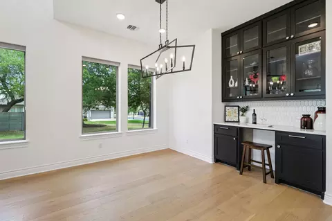 Dining - 101 Wolf Ridge Rd, Georgetown, TX 78628 photo 1 of 1