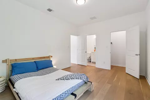 Bedroom - 101 Wolf Ridge Rd, Georgetown, TX 78628 photo 4 of 7
