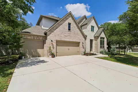 Exterior - 101 Wolf Ridge Rd, Georgetown, TX 78628 photo 4 of 7