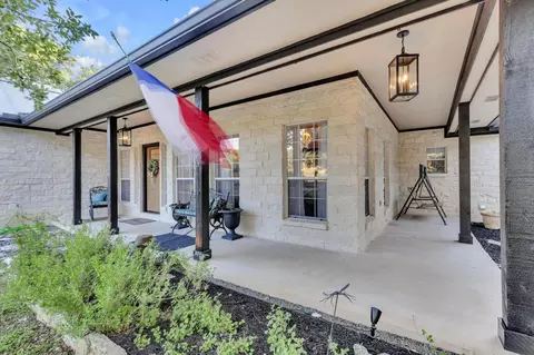 206 S Cowal Dr, Spicewood, TX 78669