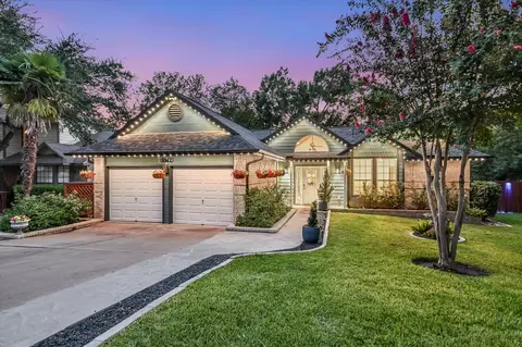 11704 Swearingen Dr, Austin, TX 78758