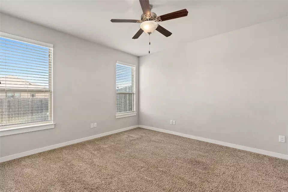 Bedroom - 334-338 Creekside Curve Curv, New Braunfels, TX 78130 photo 3 of 4