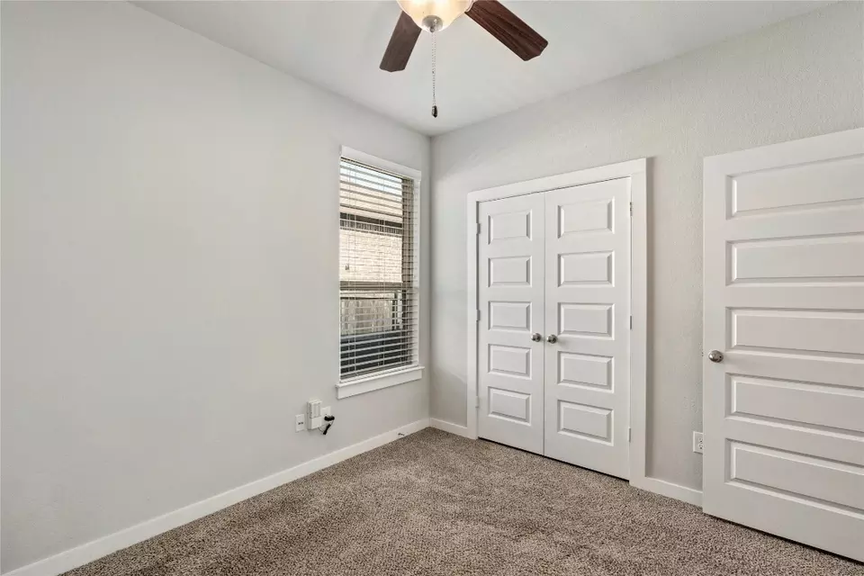 Bedroom - 334-338 Creekside Curve Curv, New Braunfels, TX 78130 photo 1 of 4