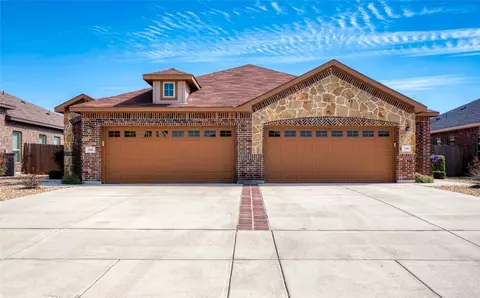 Exterior - 334-338 Creekside Curve Curv, New Braunfels, TX 78130 photo 1 of 3