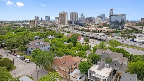 910 E 15th St, Austin, TX 78702