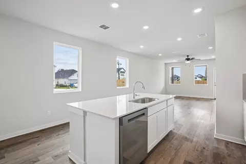 Kitchen - 103 Two Bits, Elgin, TX 78621 photo 3 of 4