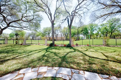 30110 Torrey Pines Cir, Georgetown, TX 78628