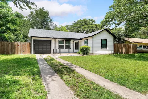 1008 Haley Ave, Rockdale, TX 76567