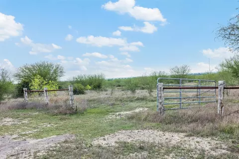 11 15 Acres Concrete Edgar Rd, Cuero, TX 77954