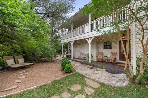 307 Nautilus Ave, Lakeway, TX 78738