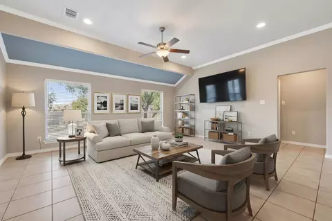 Living - 343 E Jackson St, Bartlett, TX 76511 photo 3 of 4