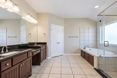 Bath - 343 E Jackson St, Bartlett, TX 76511 photo 1 of 3