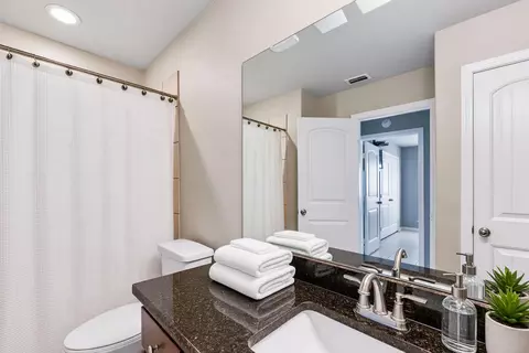 Bath - 343 E Jackson St, Bartlett, TX 76511 photo 3 of 3