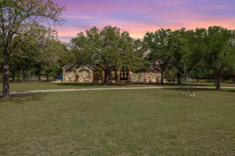 100 Palomino Cv, Jarrell, TX 76537