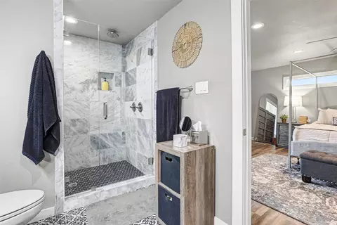 Bath - 109 High Gabriel Dr, Leander, TX 78641 photo 2 of 5