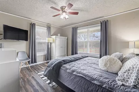 Bedroom - 109 High Gabriel Dr, Leander, TX 78641 photo 4 of 6