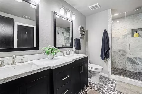 Bath - 109 High Gabriel Dr, Leander, TX 78641 photo 1 of 5