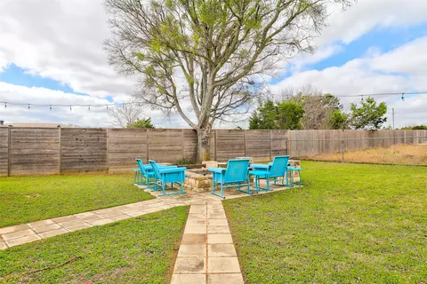Exterior - 109 High Gabriel Dr, Leander, TX 78641 photo 6 of 7