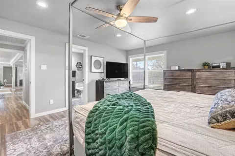 Bedroom - 109 High Gabriel Dr, Leander, TX 78641 photo 2 of 6