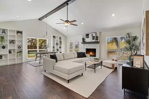 60 Augusta Dr, Wimberley, TX 78676