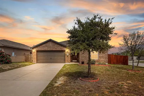 100 Robertson Ln, Jarrell, TX 76537