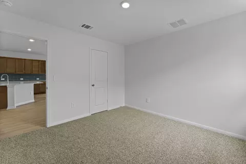 Bedroom - 1817 Dandy Brush Dr, Leander, TX 78641 photo 6 of 8