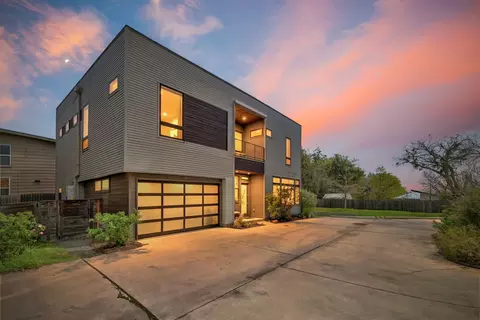 2106 Allwood Dr #D, Austin, TX 78704