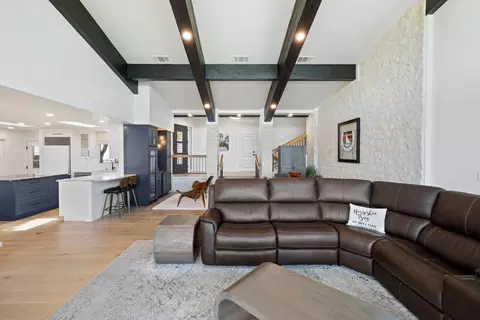 Living - 1200 Thataway, Horseshoe Bay, TX 78657 photo 3 of 4