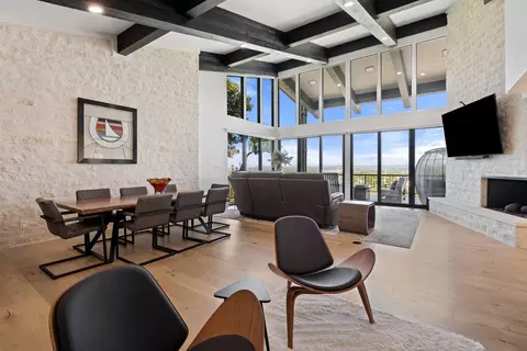 Dining - 1200 Thataway, Horseshoe Bay, TX 78657 photo 2 of 4