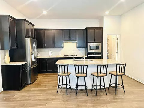 Kitchen - 862 Leadtree Loop, Buda, TX 78610 photo 6 of 8
