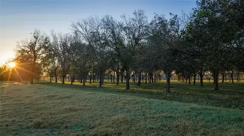 8323 E State Highway 29, Georgetown, TX 78626
