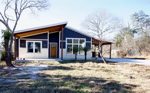 1240 Canyon Shrs, Canyon Lake, TX 78133