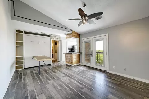 6903 Deatonhill Dr #16, Austin, TX 78745