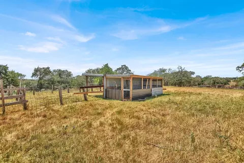 599 County Rd 475 Rd, Luling, TX 78648 photo 32
