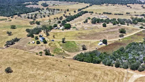 599 County Rd 475 Rd, Luling, TX 78648 photo 28