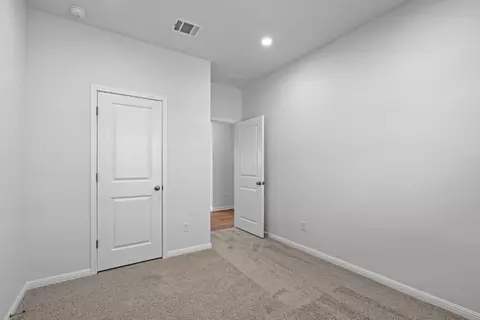 133 Hatari Trl, Jarrell, TX 76537 photo 12