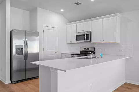 133 Hatari Trl, Jarrell, TX 76537 photo 5