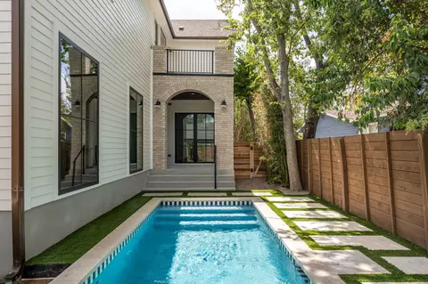 404 W 55th 12 St, Austin, TX 78751