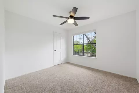 Bedroom - 320 Ridgecrest Rd, Georgetown, TX 78628 photo 2 of 4