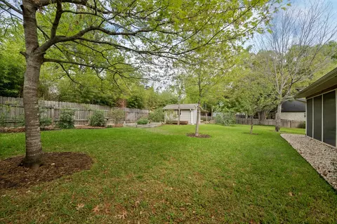 Exterior - 320 Ridgecrest Rd, Georgetown, TX 78628 photo 10 of 13
