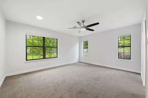 Bedroom - 320 Ridgecrest Rd, Georgetown, TX 78628 photo 1 of 4