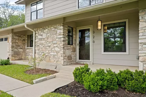 Exterior - 320 Ridgecrest Rd, Georgetown, TX 78628 photo 4 of 13