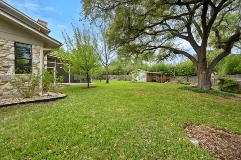Exterior - 320 Ridgecrest Rd, Georgetown, TX 78628 photo 11 of 13